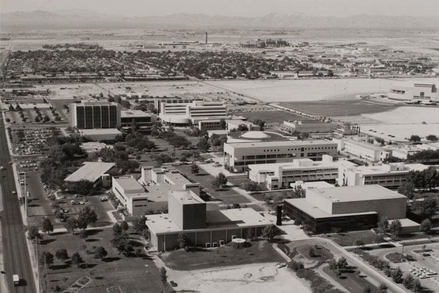 alt="UNLV Campus circa 1994"